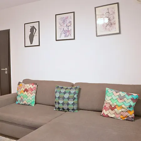 Conta I One Bedroom Near National Theatre * Bukareszt