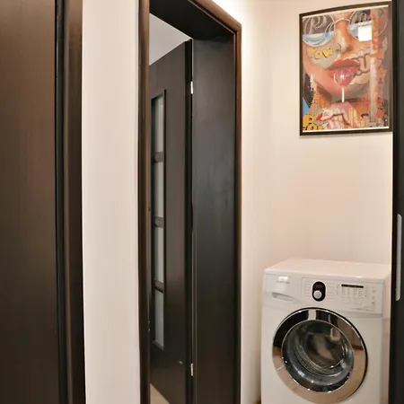 Conta I One Bedroom Near National Theatre