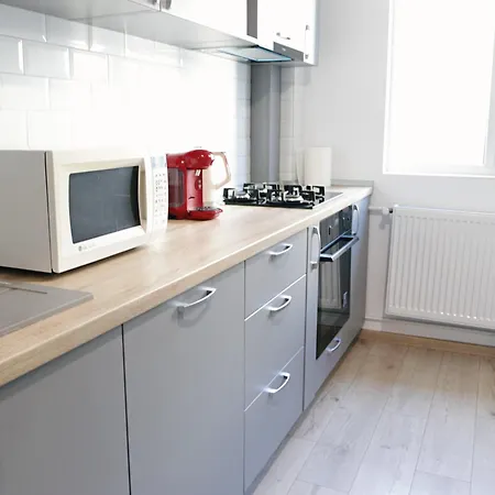 Conta I One Bedroom Near National Theatre Διαμέρισμα